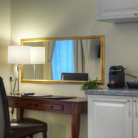 Tiffany Hotel 3*