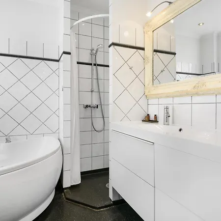 Tiffany Hotel 3*