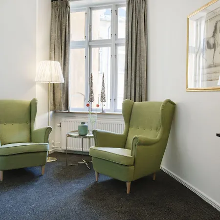Tiffany 3*