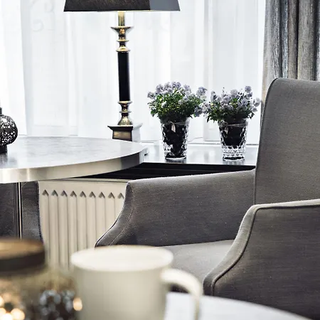 Tiffany Hotel 3*