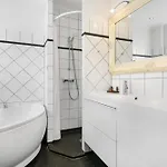 Tiffany Hotel 3*